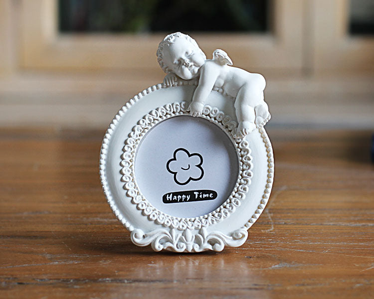 "Angel Frame for Cute Baby Photos - Baby Picture Holder"