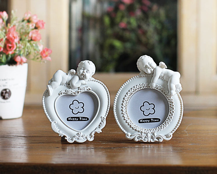 "Angel Frame for Cute Baby Photos - Baby Picture Holder"